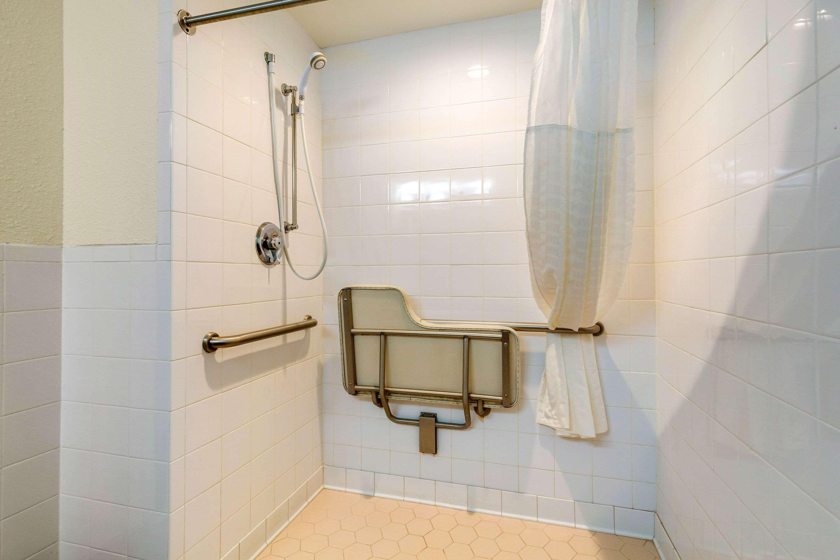 פורטסמות' Quality Inn & Suites Olde Town מראה חיצוני תמונה