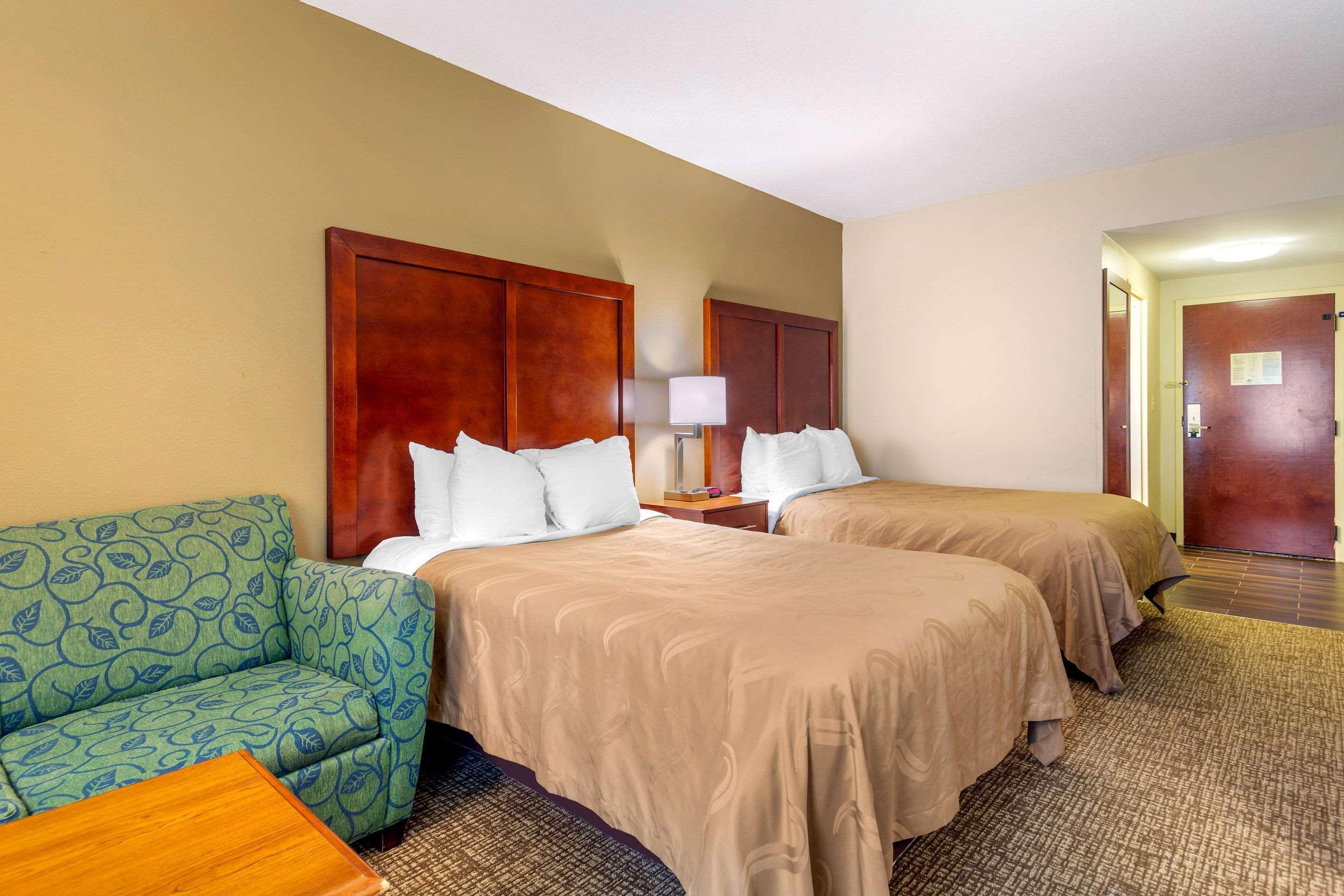פורטסמות' Quality Inn & Suites Olde Town מראה חיצוני תמונה