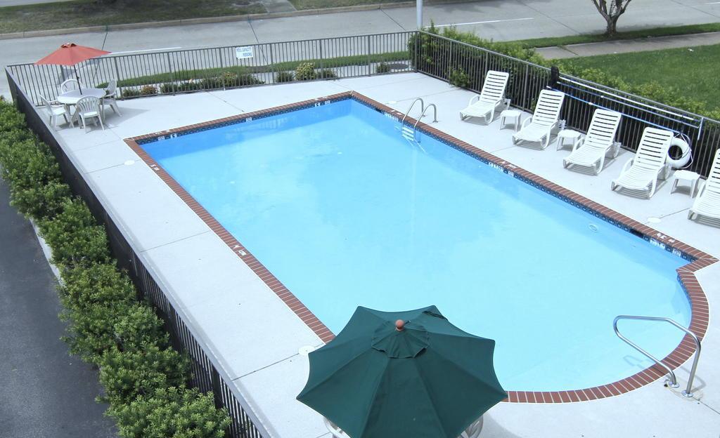 פורטסמות' Quality Inn & Suites Olde Town מראה חיצוני תמונה