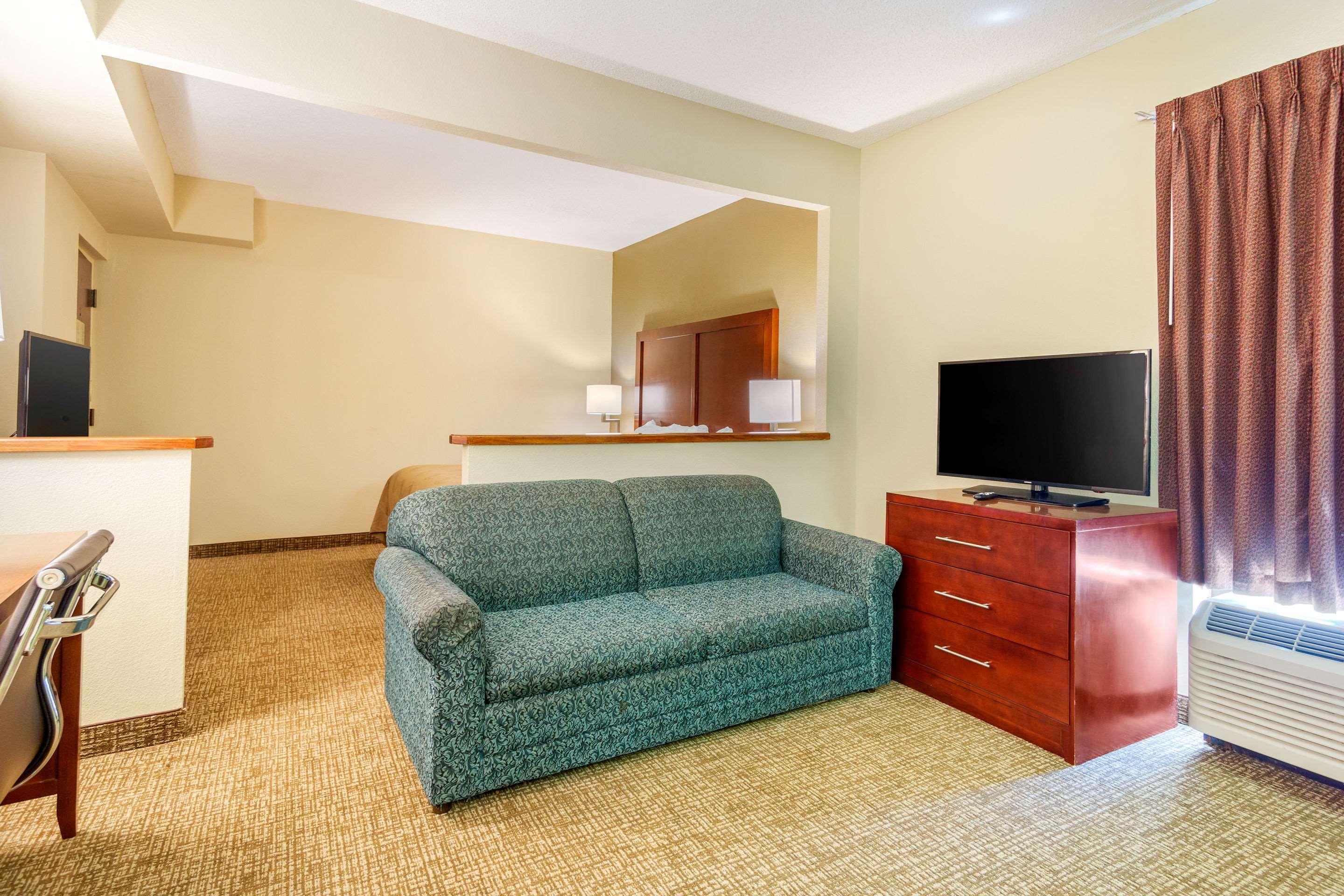 פורטסמות' Quality Inn & Suites Olde Town מראה חיצוני תמונה